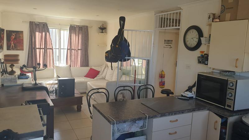 2 Bedroom Property for Sale in Vredekloof East Western Cape